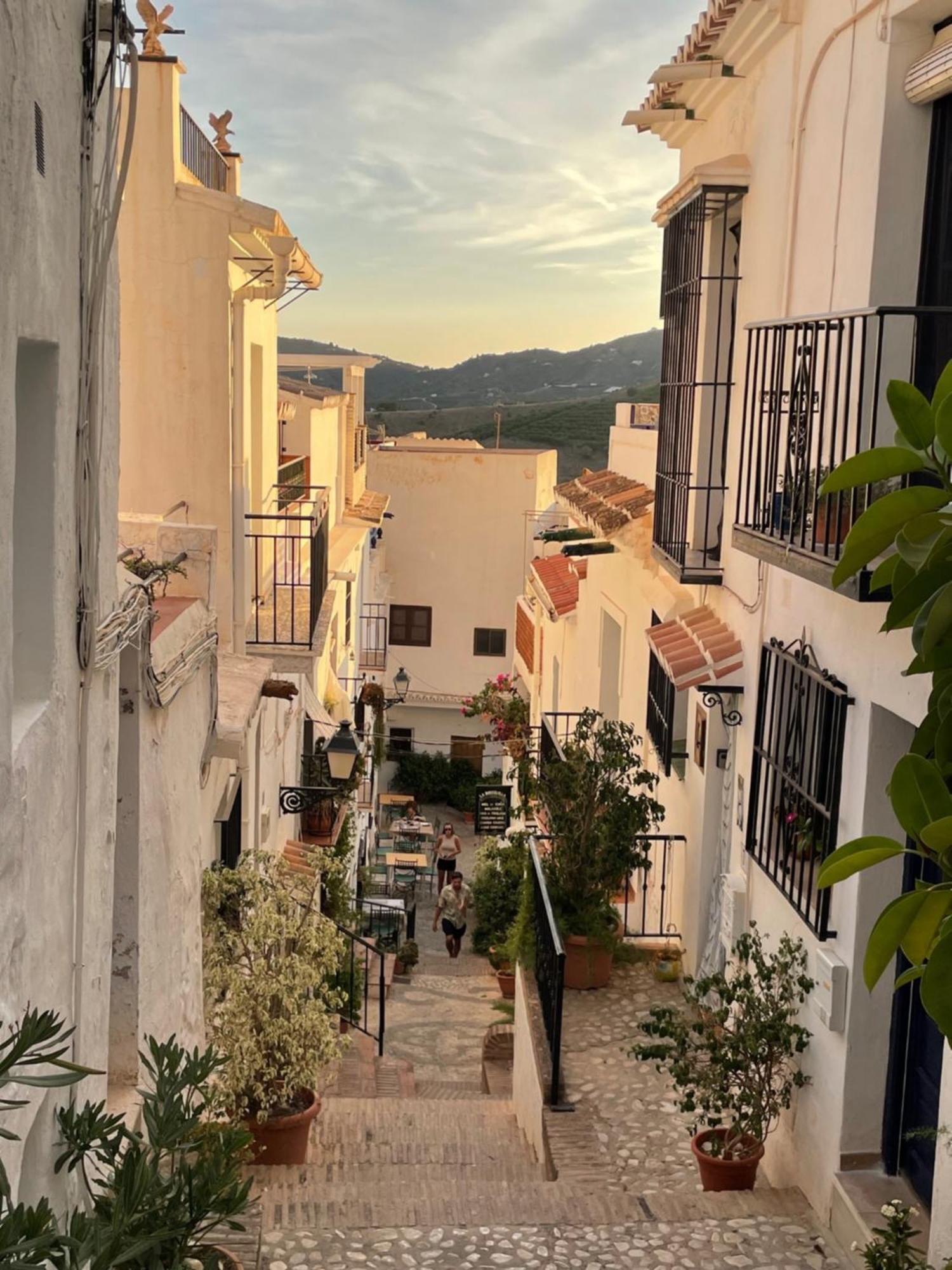 Los Nidos Apartments, Frigiliana Eksteriør bilde